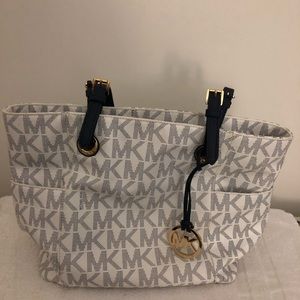 Micheal Kors Tote